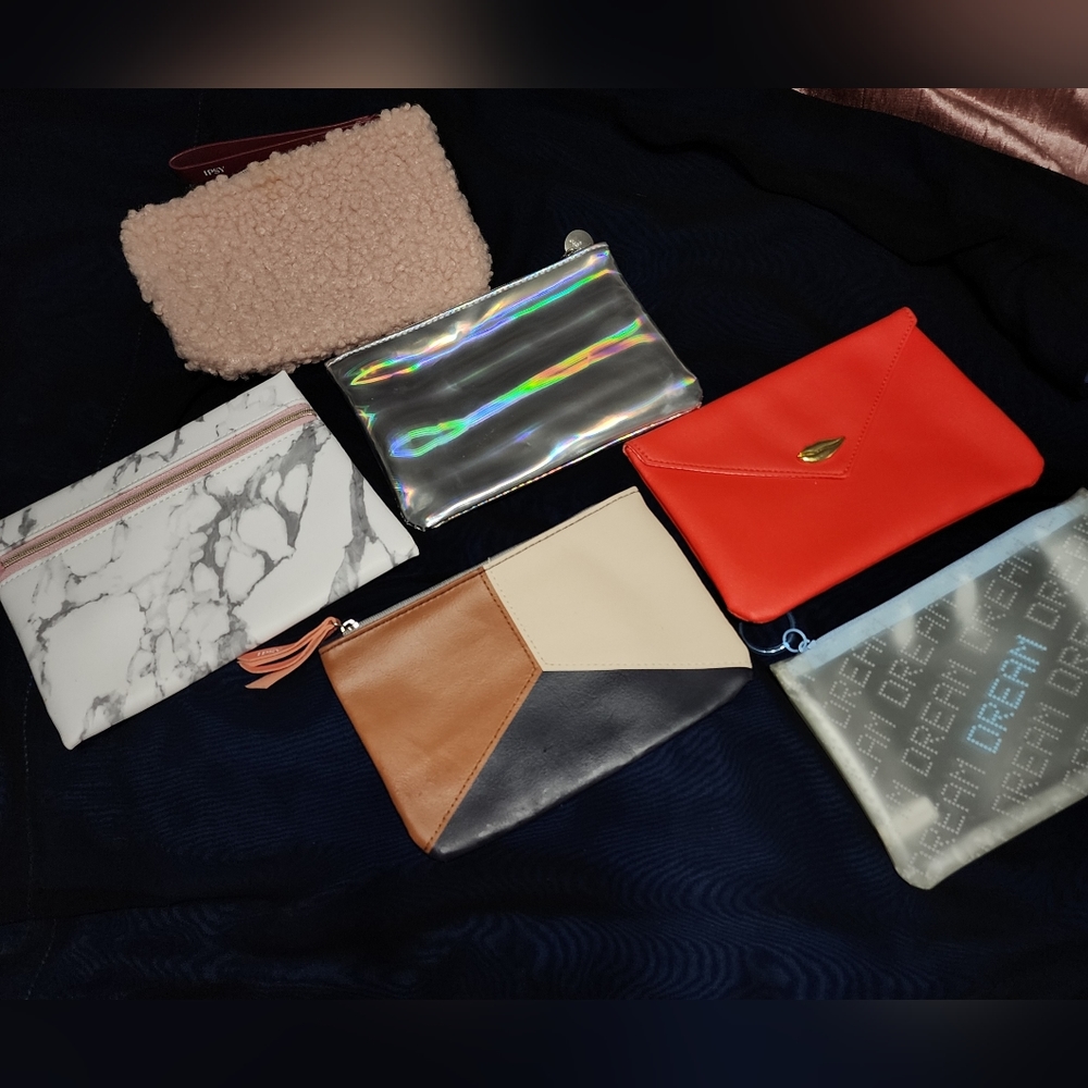 6 Itsy Make-up pouches